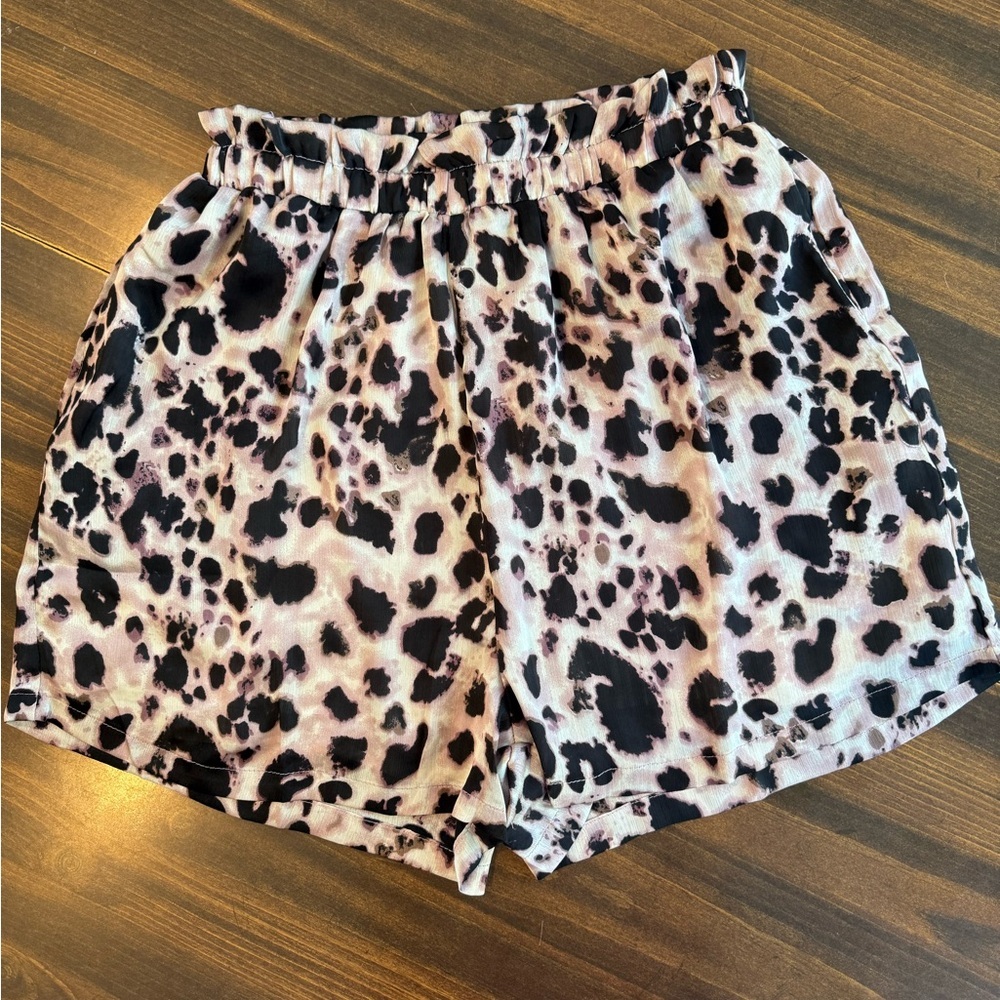 NWT Hayden Silky Soft Leopard Print Women's Shorts